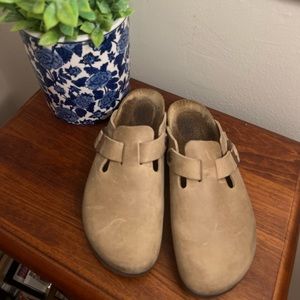 Birkenstock Boston Clog Oiled Leather Taupe